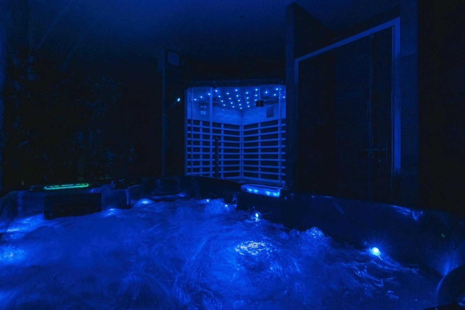 Spa Appartement O Temps Suspendu Reims Centre Sauna Et Jacuzzi エクステリア 写真